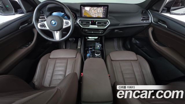 BMW iX3 2022 — photo 10