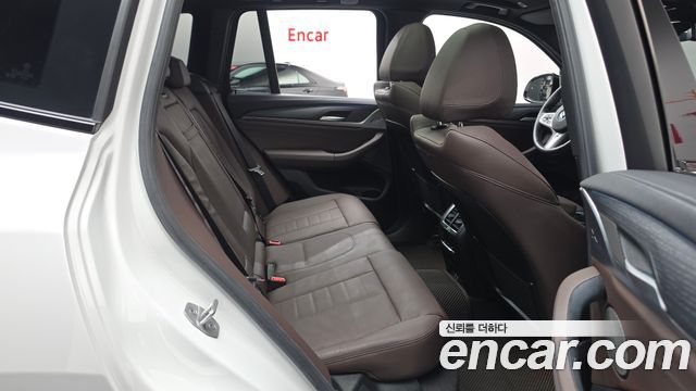 BMW iX3 2022 — photo 17