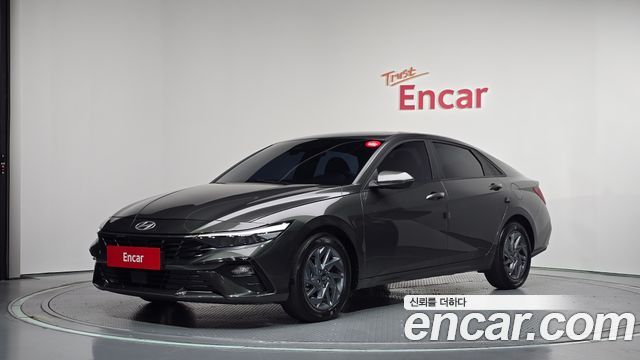 Hyundai AVANTE 2024 — photo 1