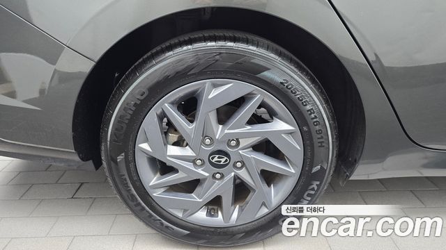 Hyundai AVANTE 2024 — photo 5