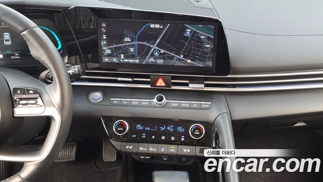 Hyundai AVANTE 2024 — photo 18