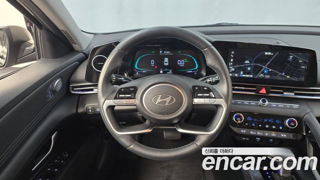 Hyundai AVANTE 2024 — photo 19