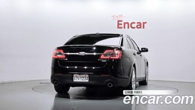 Ford Taurus 2016 — photo 4