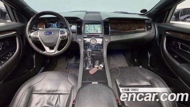 Ford Taurus 2016 — photo 7