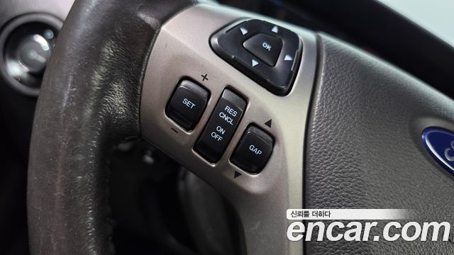 Ford Taurus 2016 — photo 17