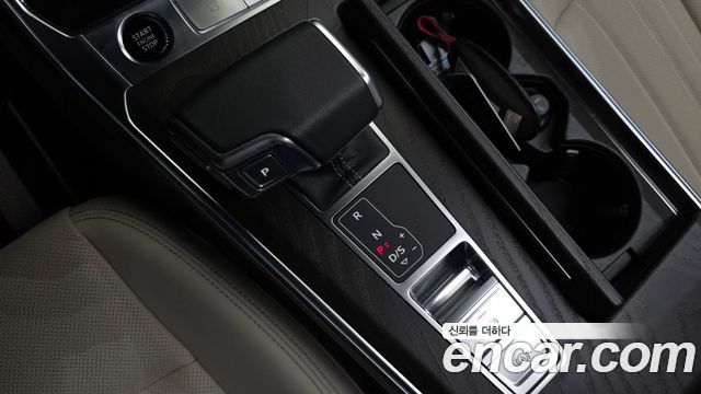 Audi A7 2023 — photo 9