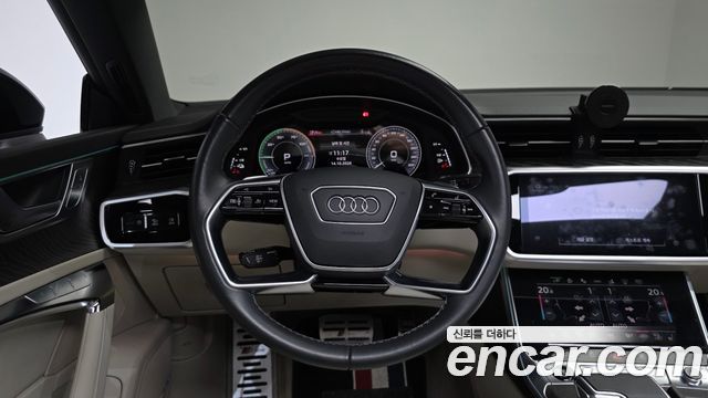 Audi A7 2023 — photo 13