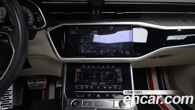 Audi A7 2023 — photo 14