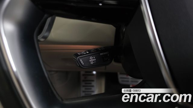 Audi A7 2023 — photo 18