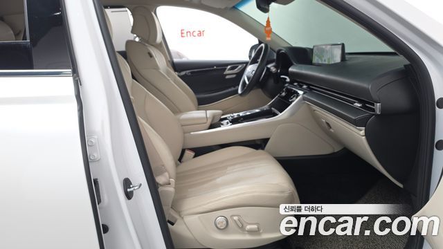 Genesis GV80 2020 — photo 11