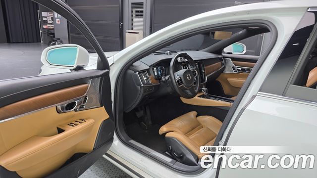 Volvo S90 2018 — photo 10