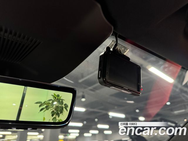 Ferrari Purosangue 2024 — photo 18