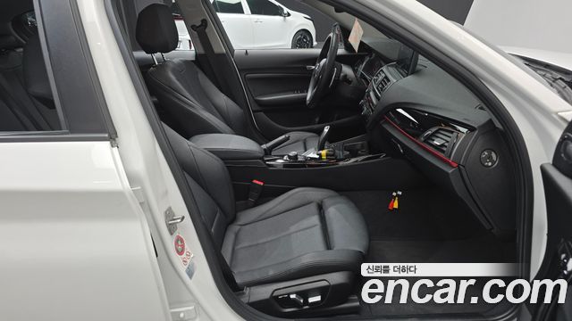 BMW 1-Series 2017 — photo 11