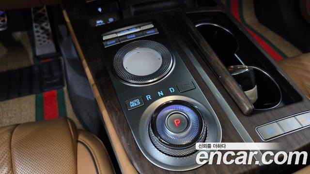 Genesis G80 2022 — photo 12