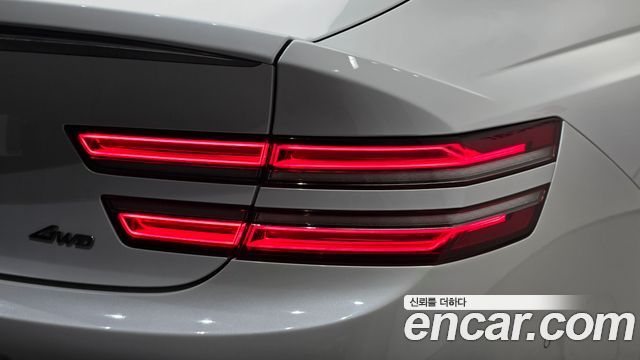 Genesis G80 2022 — photo 9