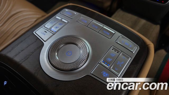 Genesis G80 2022 — photo 35