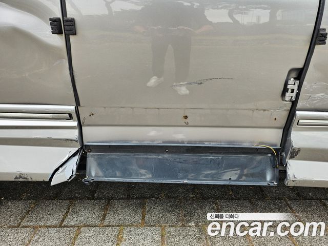 Chevrolet Express Van 2015 — photo 3