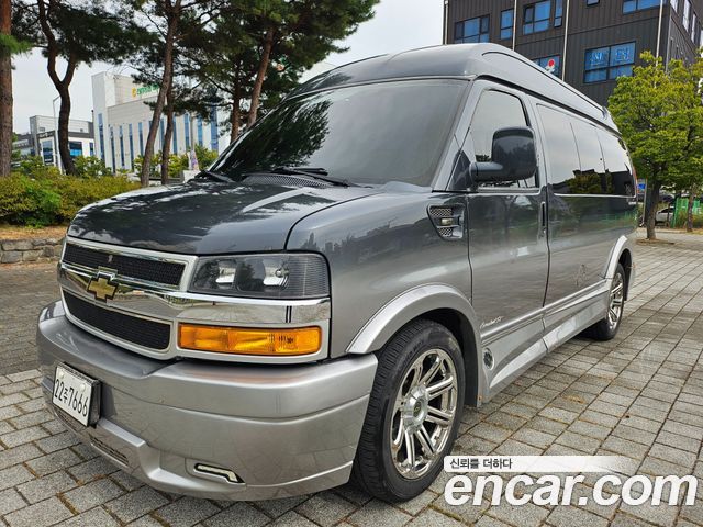 Chevrolet Express Van 2015 — photo 9