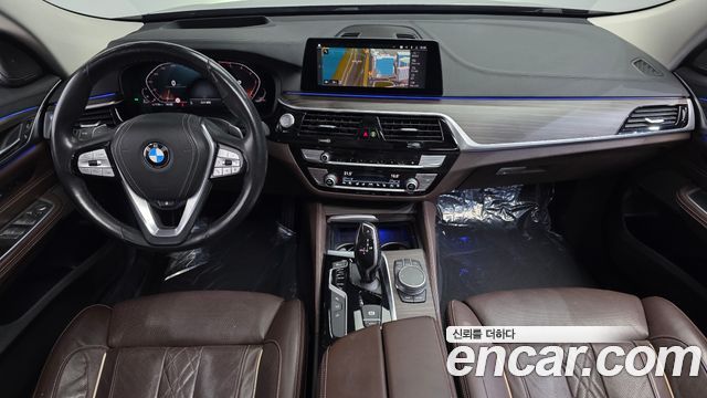 BMW Gran Turismo 2020 — photo 7