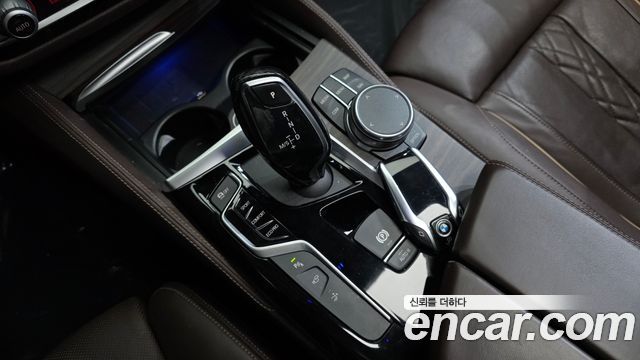 BMW Gran Turismo 2020 — photo 9
