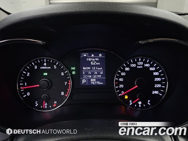 Kia K3 2013 — photo 8