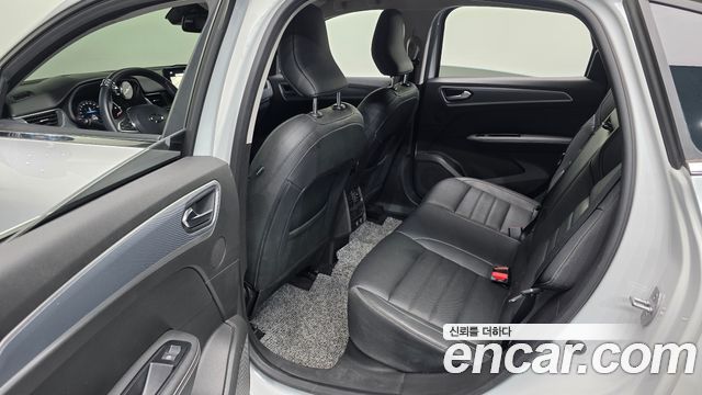 Renault Korea XM3 2023 — photo 18