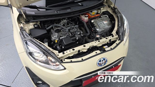Toyota Prius 2018 — photo 6