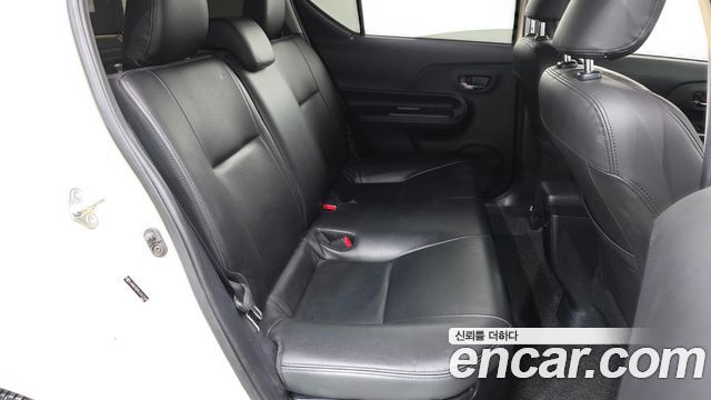 Toyota Prius 2018 — photo 18