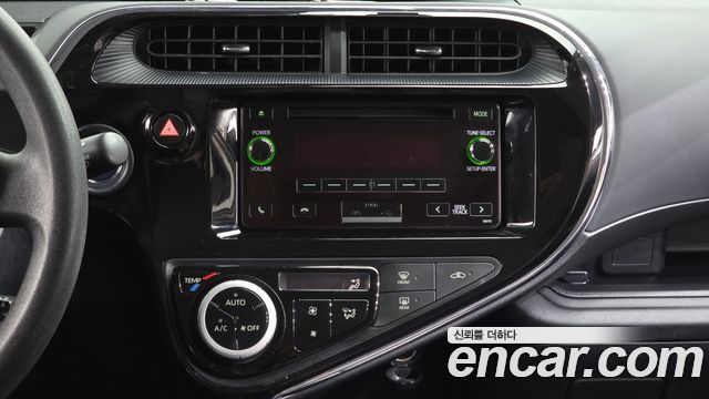 Toyota Prius 2018 — photo 20