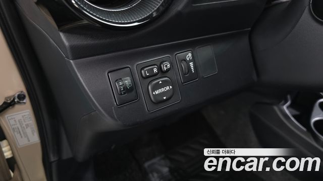 Toyota Prius 2018 — photo 27