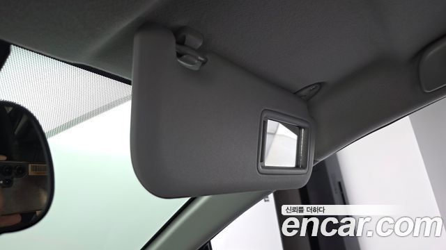 Toyota Prius 2018 — photo 34