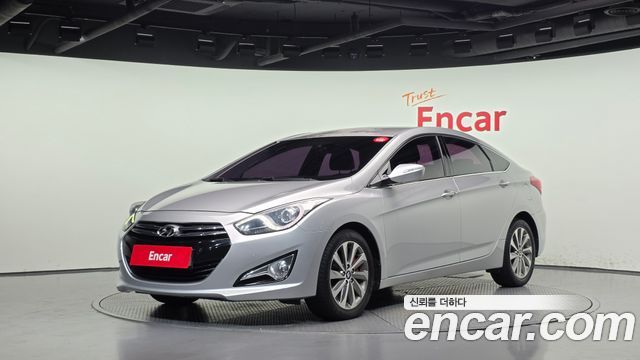 Hyundai i40 2012 — photo 1