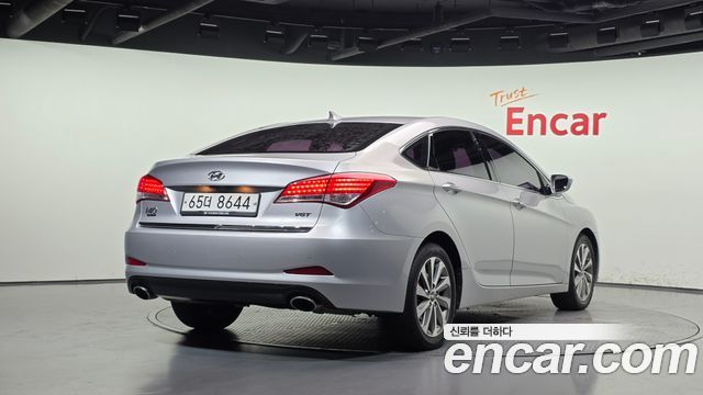Hyundai i40 2012 — photo 2