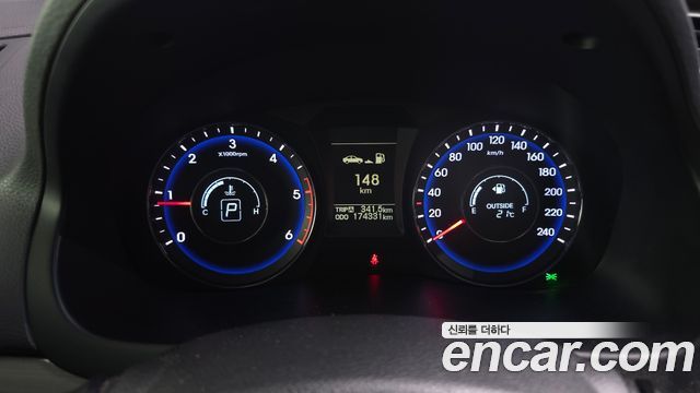 Hyundai i40 2012 — photo 8