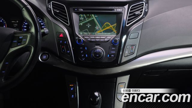 Hyundai i40 2012 — photo 14