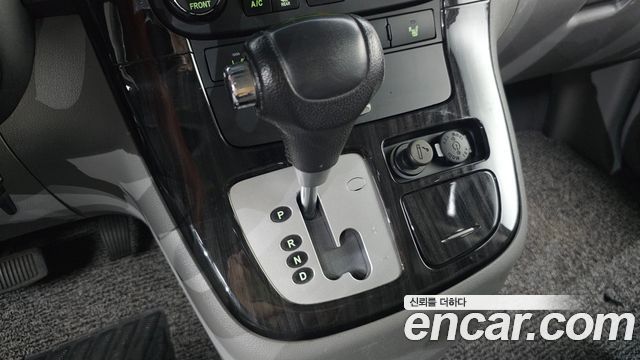 Kia Canival 2014 — photo 9