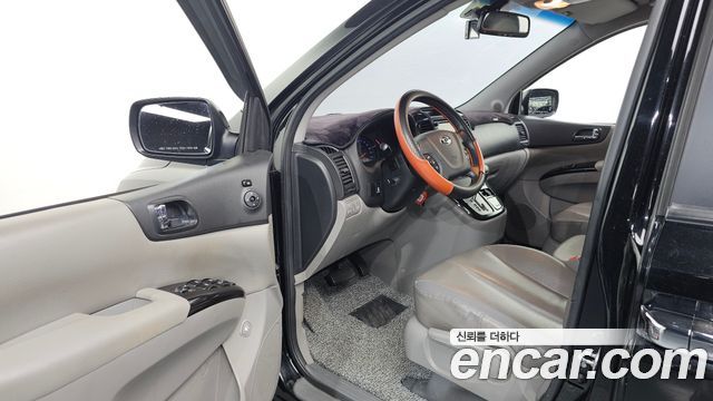 Kia Canival 2014 — photo 10