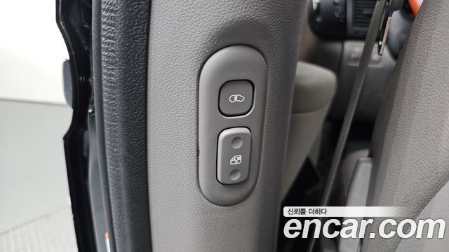 Kia Canival 2014 — photo 18