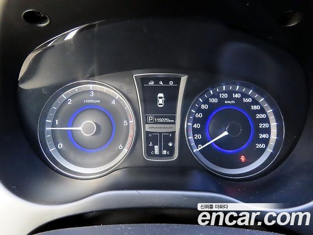 Hyundai Grandeur 2016 — photo 9