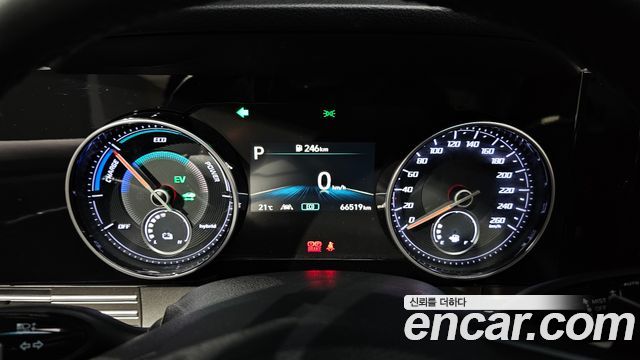 Hyundai Grandeur 2022 — photo 11