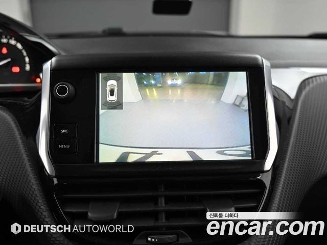 Peugeot 2008 2015 — photo 15