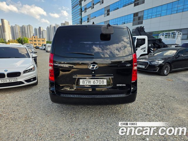 Hyundai Starex 2017 — photo 3