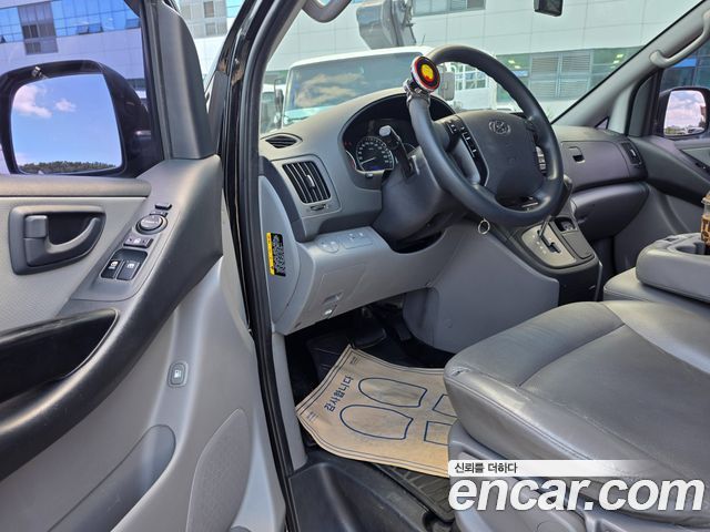 Hyundai Starex 2017 — photo 8