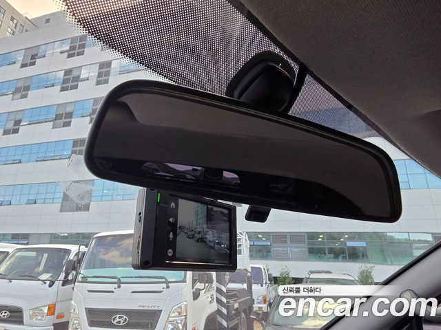 Hyundai Starex 2017 — photo 14