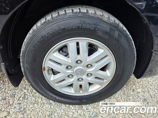 Hyundai Starex 2017 — photo 20