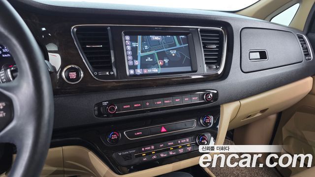 Kia Canival 2019 — photo 19