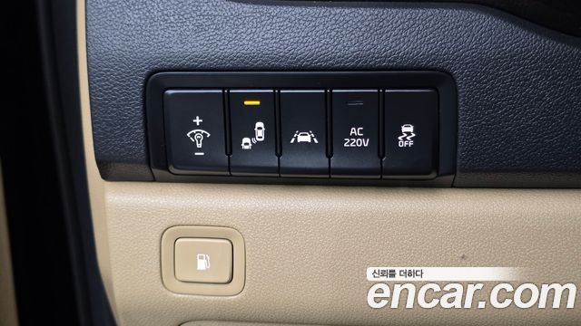 Kia Canival 2019 — photo 30
