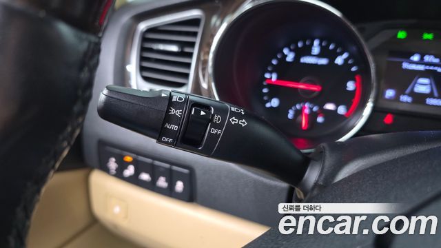 Kia Canival 2019 — photo 31