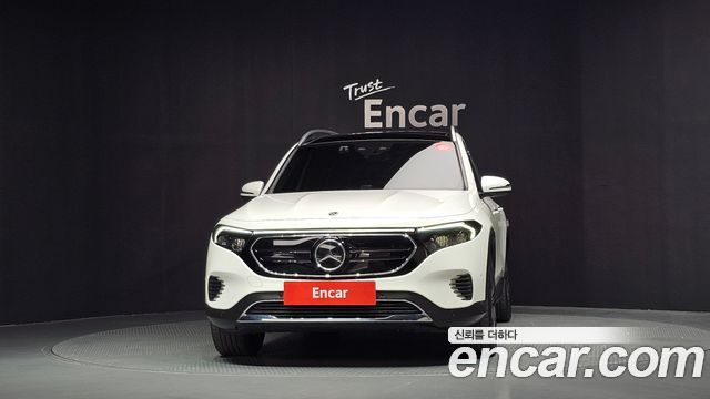 Mercedes-Benz EQB 2024 — photo 3