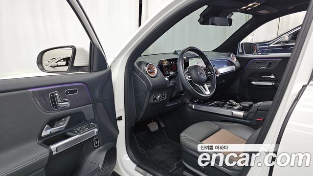 Mercedes-Benz EQB 2024 — photo 13